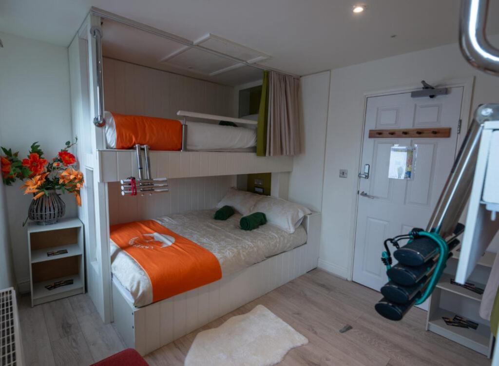 Lakes Boutique Hostel Apartment Windermere Bagian luar foto